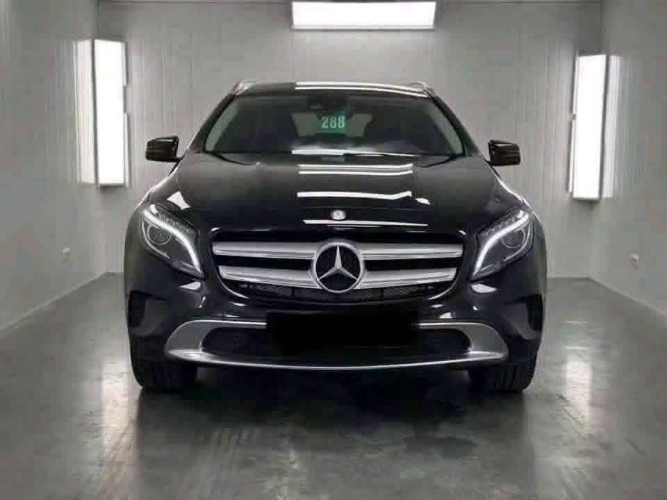 Mercedes-Benz GLA 220d Bi-Xénon